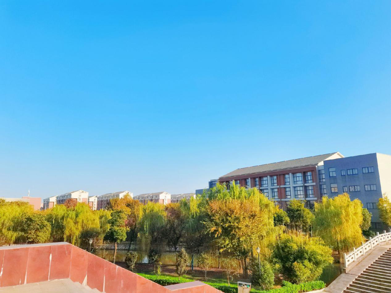 我校“新利体育手机端官网登录入口微角落”主题摄影大赛活动顺利举办