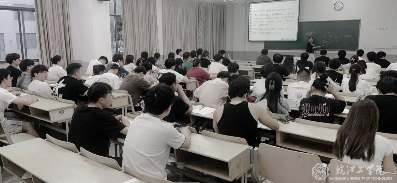 “研”值拉满，厚积薄发 —基础部新利体育手机端官网登录入口班首期数学类课程助力21级考研学子