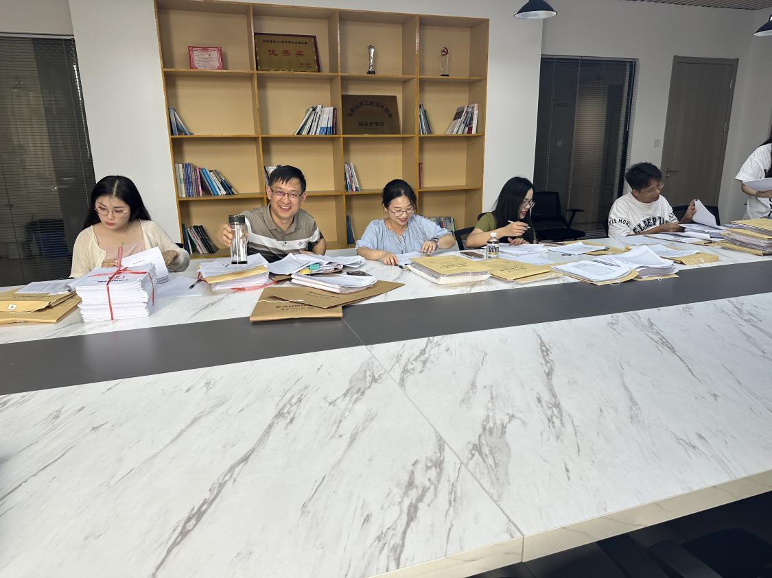 <strong>数字媒体艺术教研室组织开展教学归档材料专项检查会议</strong>