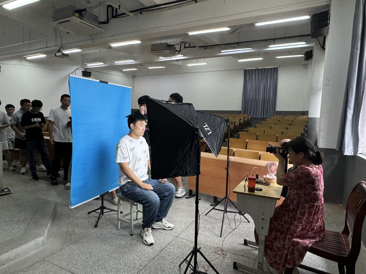 我校2024级新生图像信息采集工作顺利完成