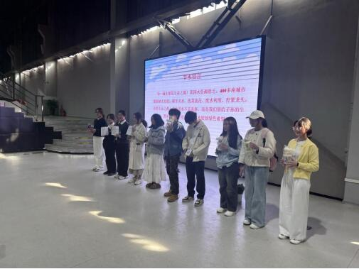 <strong>水利工程学院举办“世界水日”水情科普知识挑战赛 ——新利体育手机端官网登录入口学生"解锁"江河密码 争当节水先锋</strong>