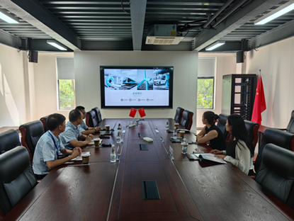 访企拓岗询需求 校企合作促就业——18新利怎样机械工程学院与电信工程学院联合赴上海人本集团开展访企拓岗活动